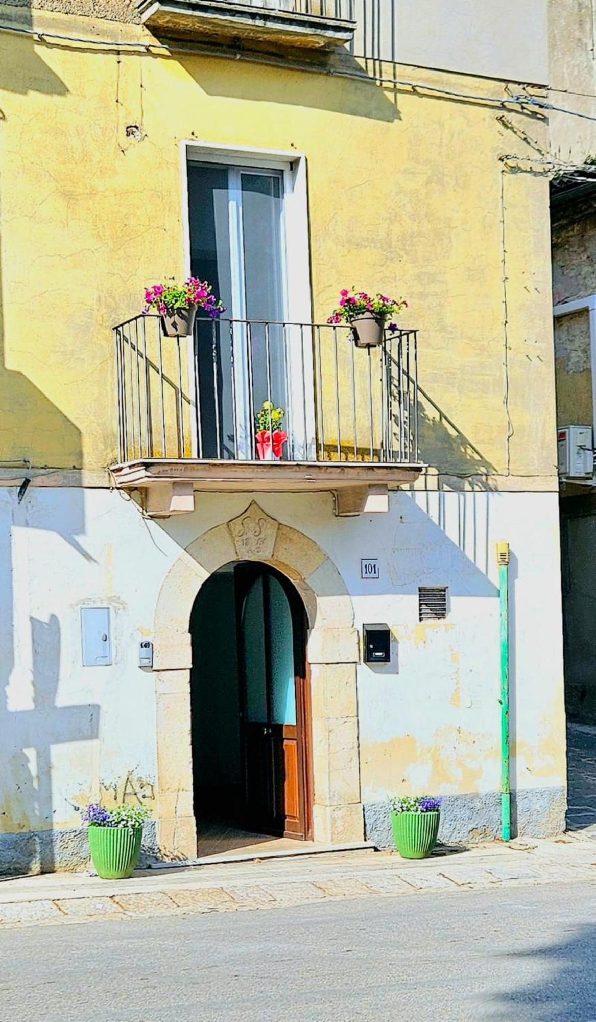 Apartamento Porta Venosina Luxury House - Wifi E Netflix Gratis Melfi Habitación foto