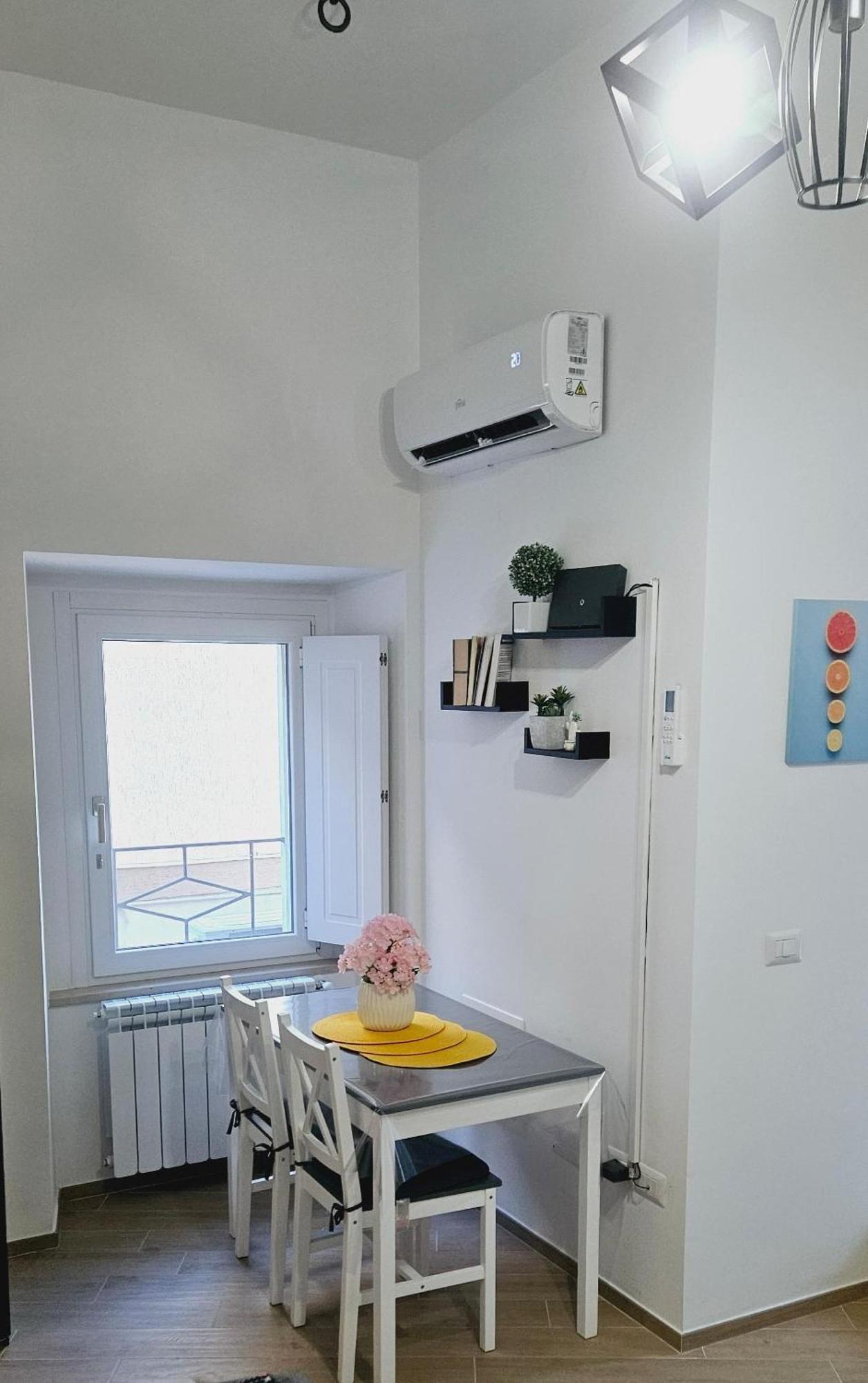 Apartamento Porta Venosina Luxury House - Wifi E Netflix Gratis Melfi Exterior foto